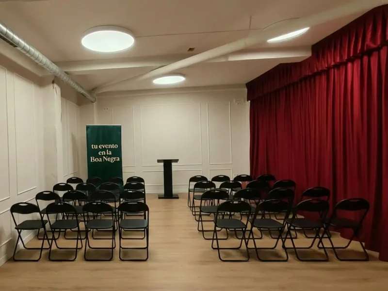 Sala principal Boa Negra montaje conferencia
